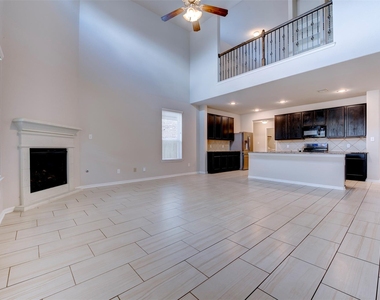 4542 Medrano Trl - Photo Thumbnail 19