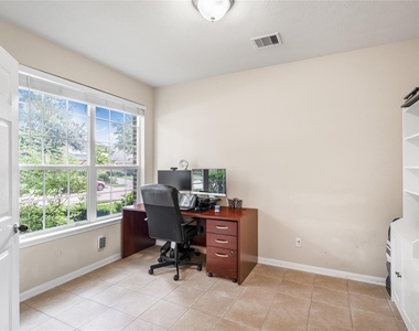 6819 Lavington Way - Photo Thumbnail 5