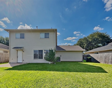 5150 Summit Lodge Drive - Photo Thumbnail 16