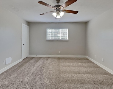 5150 Summit Lodge Drive - Photo Thumbnail 7