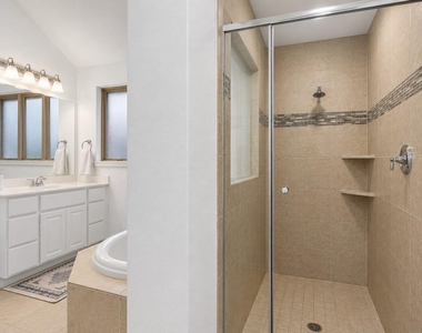 18230 Newmachar Way - Photo Thumbnail 27