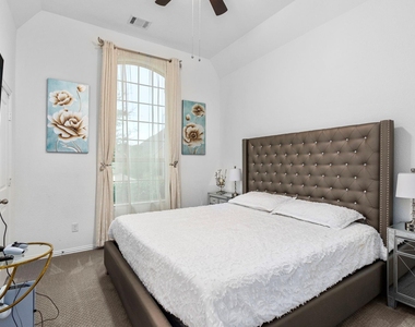 18230 Newmachar Way - Photo Thumbnail 19