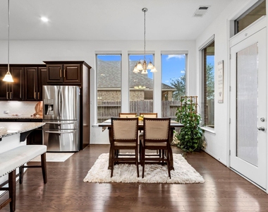 18230 Newmachar Way - Photo Thumbnail 10