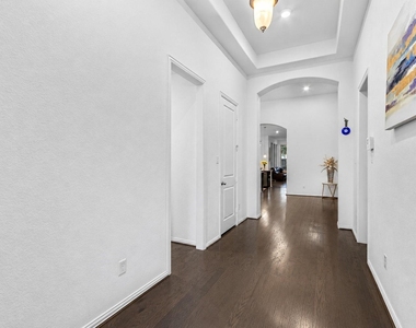 18230 Newmachar Way - Photo Thumbnail 4