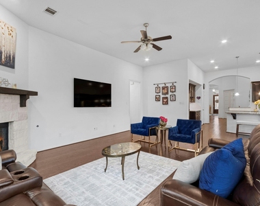 18230 Newmachar Way - Photo Thumbnail 8