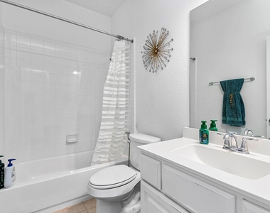 18230 Newmachar Way - Photo Thumbnail 22