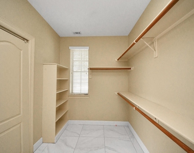 4610 Plum Forest Road - Photo Thumbnail 16