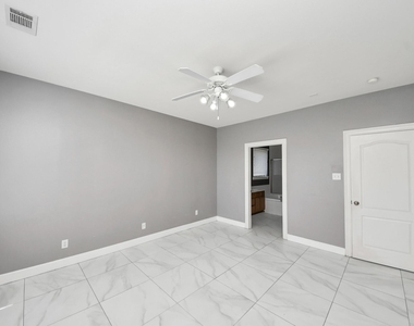 4610 Plum Forest Road - Photo Thumbnail 11
