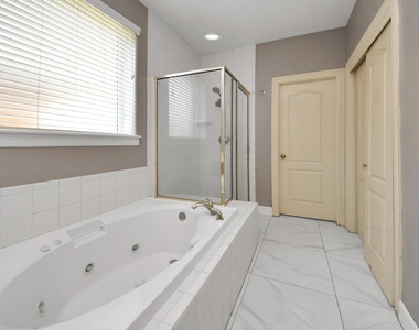 4610 Plum Forest Road - Photo Thumbnail 14
