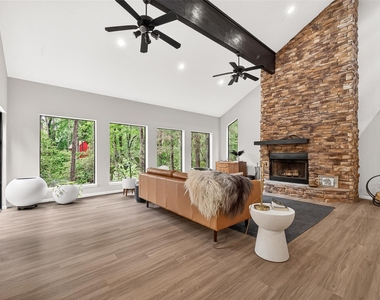 41 Creek Forest Lane - Photo Thumbnail 2