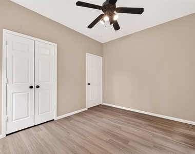 41 Creek Forest Lane - Photo Thumbnail 35