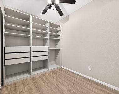 41 Creek Forest Lane - Photo Thumbnail 36