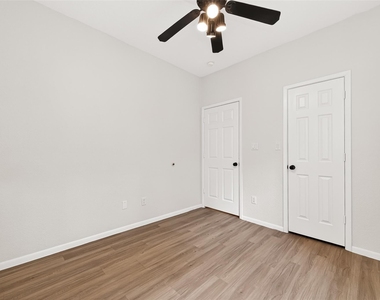 41 Creek Forest Lane - Photo Thumbnail 33