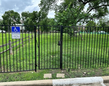 1441 East Street - Photo Thumbnail 33