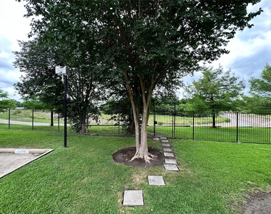 1441 East Street - Photo Thumbnail 35