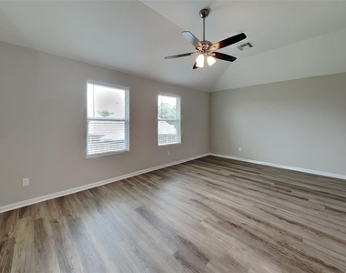 15214 Taos Creek Court - Photo Thumbnail 18