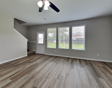 15214 Taos Creek Court - Photo Thumbnail 1