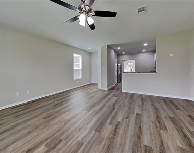 15214 Taos Creek Court - Photo Thumbnail 2