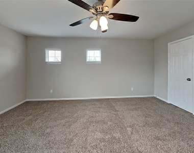 15214 Taos Creek Court - Photo Thumbnail 9