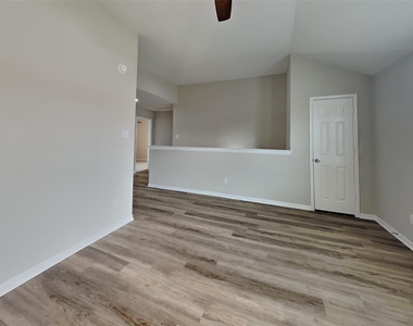 15214 Taos Creek Court - Photo Thumbnail 17