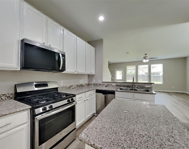 15214 Taos Creek Court - Photo Thumbnail 3