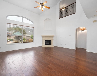 15119 Shady Gate Court - Photo Thumbnail 5