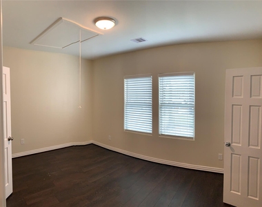 4622 Haywood Street - Photo Thumbnail 18