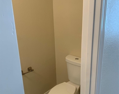 4622 Haywood Street - Photo Thumbnail 7