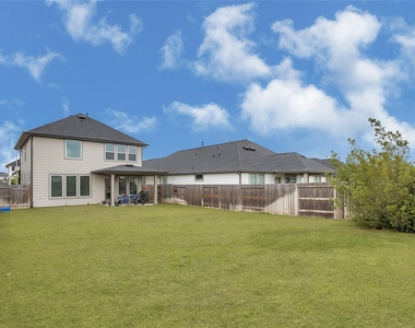 7218 Clearwater Cove Drive - Photo Thumbnail 23