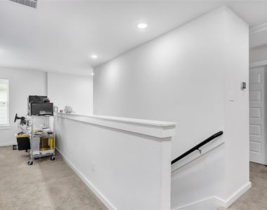 7218 Clearwater Cove Drive - Photo Thumbnail 21