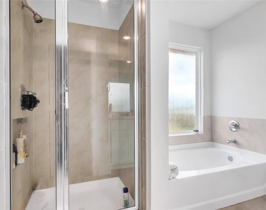 7218 Clearwater Cove Drive - Photo Thumbnail 18