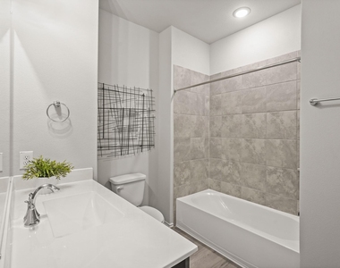1206 Hugh Landing Lane - Photo Thumbnail 10