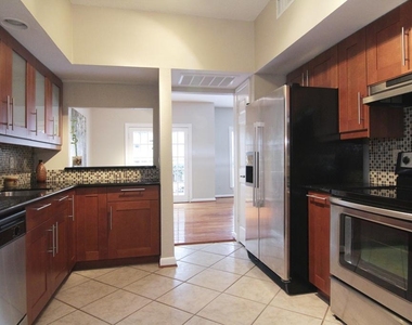 1300 Augusta Drive - Photo Thumbnail 6