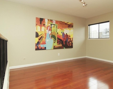 1300 Augusta Drive - Photo Thumbnail 10