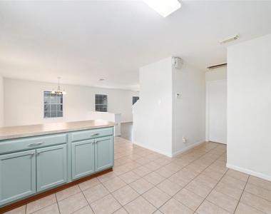 21311 Shadow River Lane - Photo Thumbnail 14