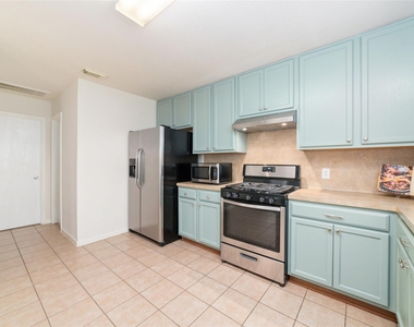 21311 Shadow River Lane - Photo Thumbnail 13