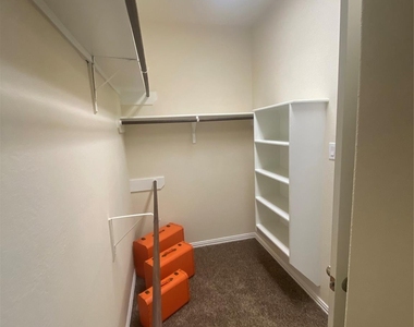22810 Highland Bluff Lane - Photo Thumbnail 14