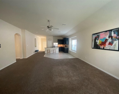 22810 Highland Bluff Lane - Photo Thumbnail 8