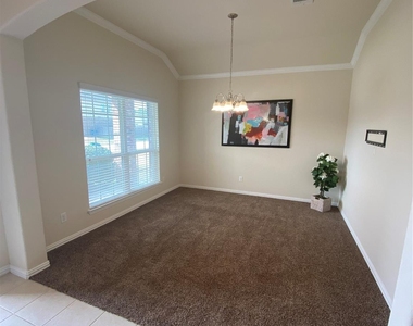 22810 Highland Bluff Lane - Photo Thumbnail 16