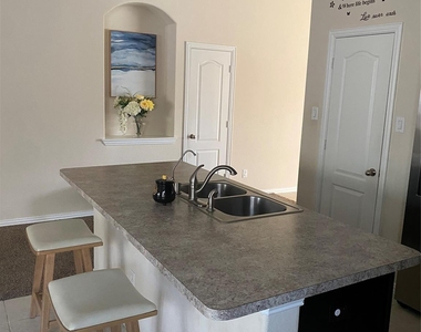 22810 Highland Bluff Lane - Photo Thumbnail 3