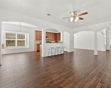 6439 Brimridge Lane - Photo Thumbnail 12