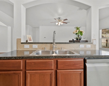 6439 Brimridge Lane - Photo Thumbnail 18