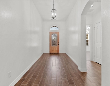 6439 Brimridge Lane - Photo Thumbnail 3