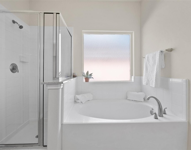 6439 Brimridge Lane - Photo Thumbnail 22