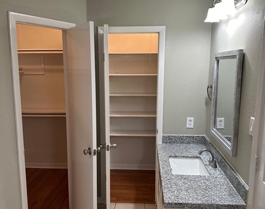 25402 Sugar Valley Lane - Photo Thumbnail 8