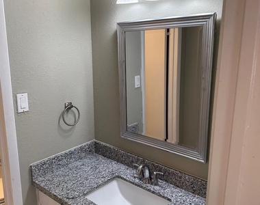 25402 Sugar Valley Lane - Photo Thumbnail 12