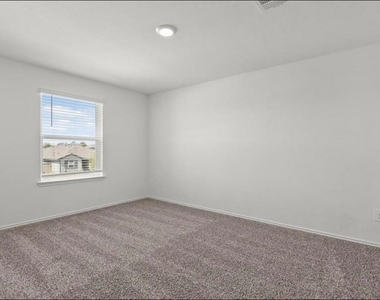 23547 Nectar Crest Heights - Photo Thumbnail 18