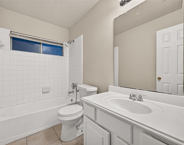 11627 Swiftwater Bridge Lane - Photo Thumbnail 32