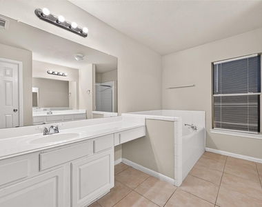 11627 Swiftwater Bridge Lane - Photo Thumbnail 39