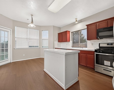 11627 Swiftwater Bridge Lane - Photo Thumbnail 17